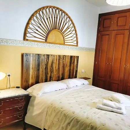 Lagunetas - Descanso Rural - El Capricho * Benalup-Casas Viejas